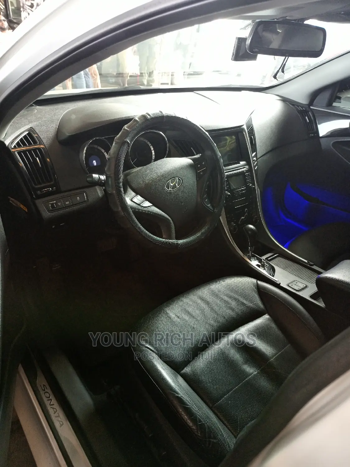 Hyundai Sonata 2011 White