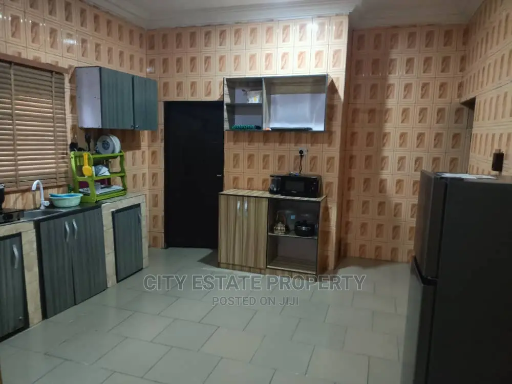 Sweet and Super Standard Two Bedroom Flat Short Let / Stay