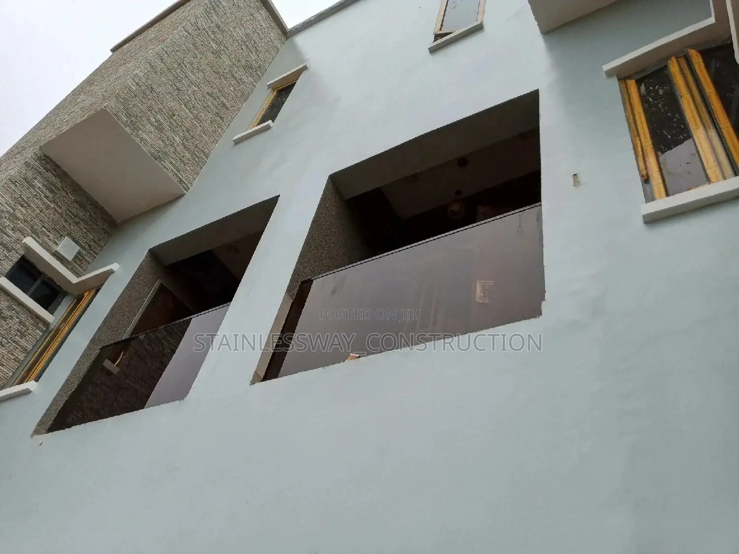 10 Mm Tinted Glass ( Frameless)