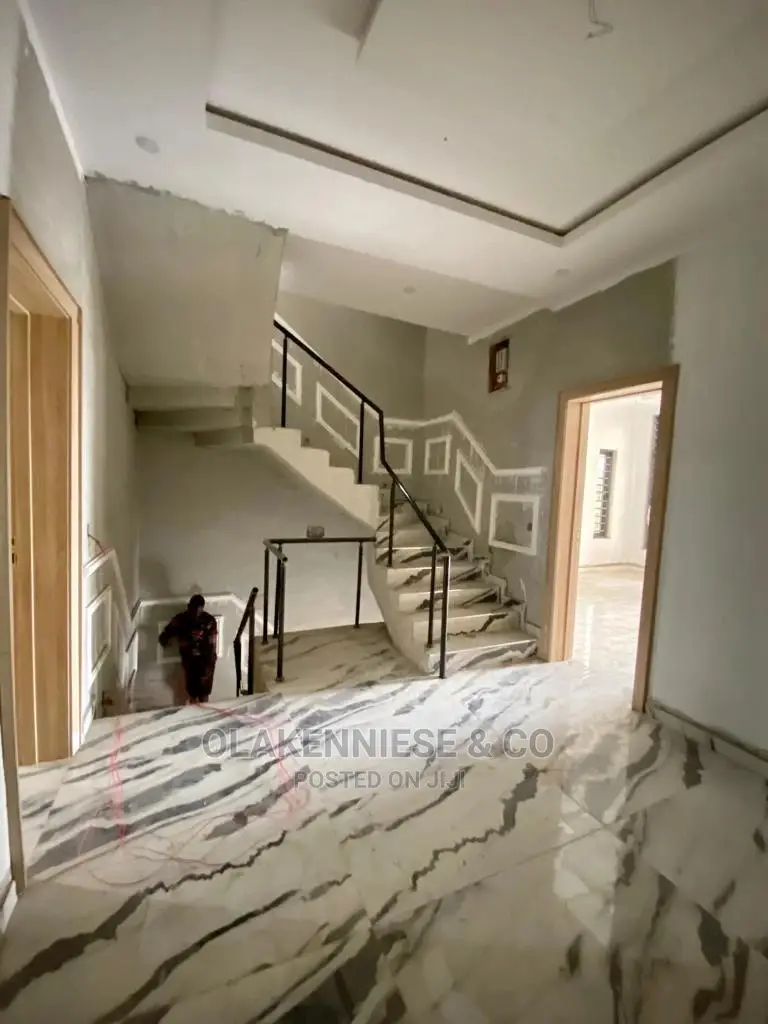 Furnished 5bdrm Duplex in Millennium Estate, Millenuim/UPS for sale