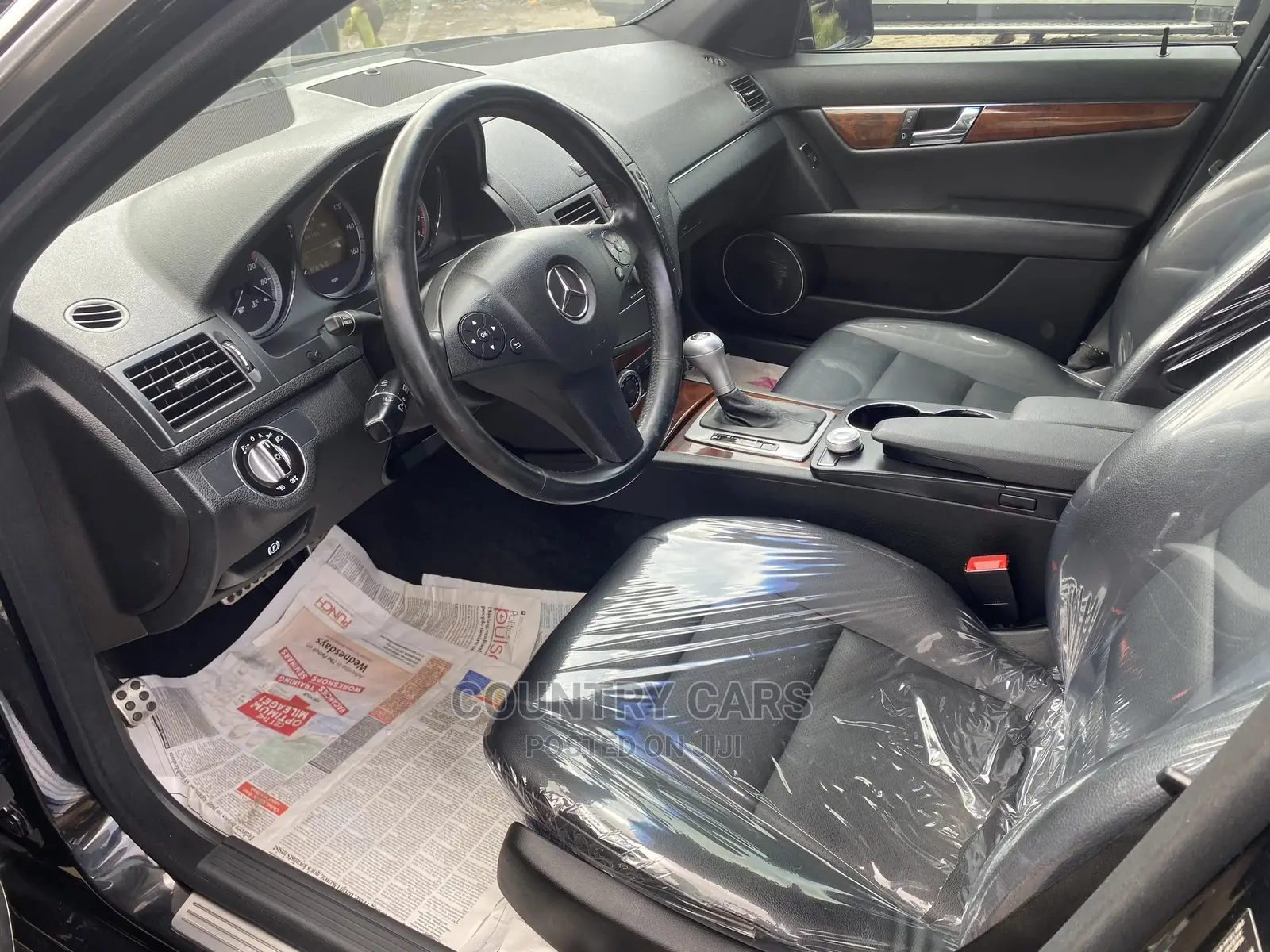 Mercedes-Benz C300 2011 Black