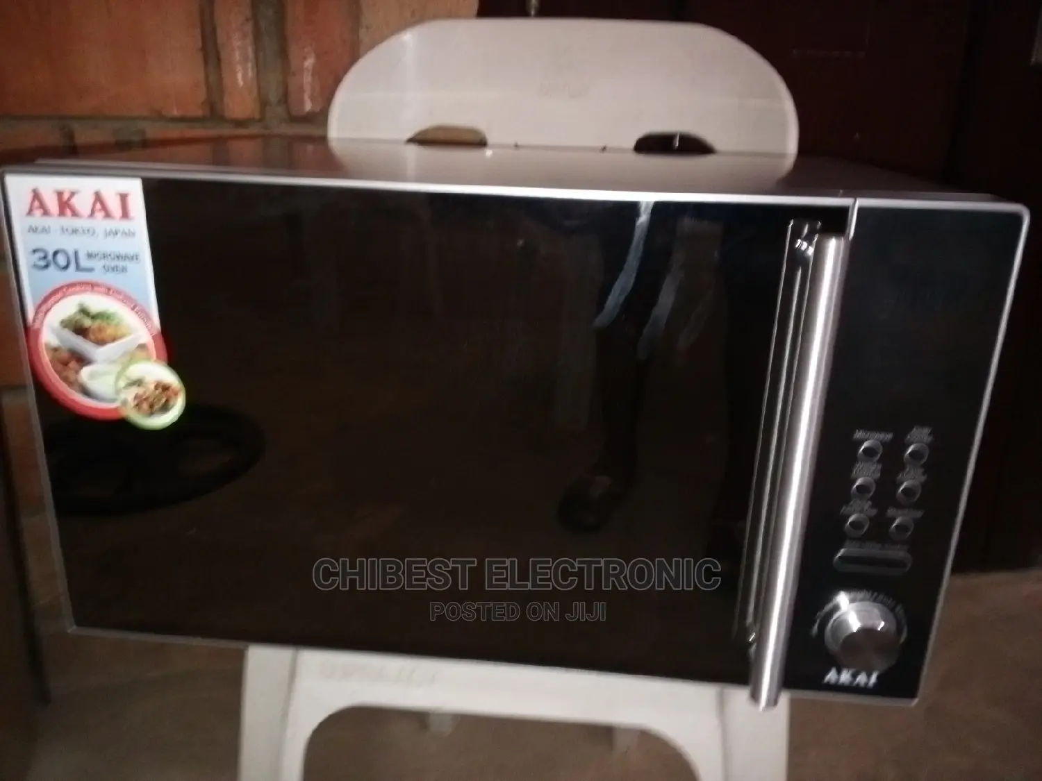 Akai Microwave Oven 30lit With Warranty Brand New