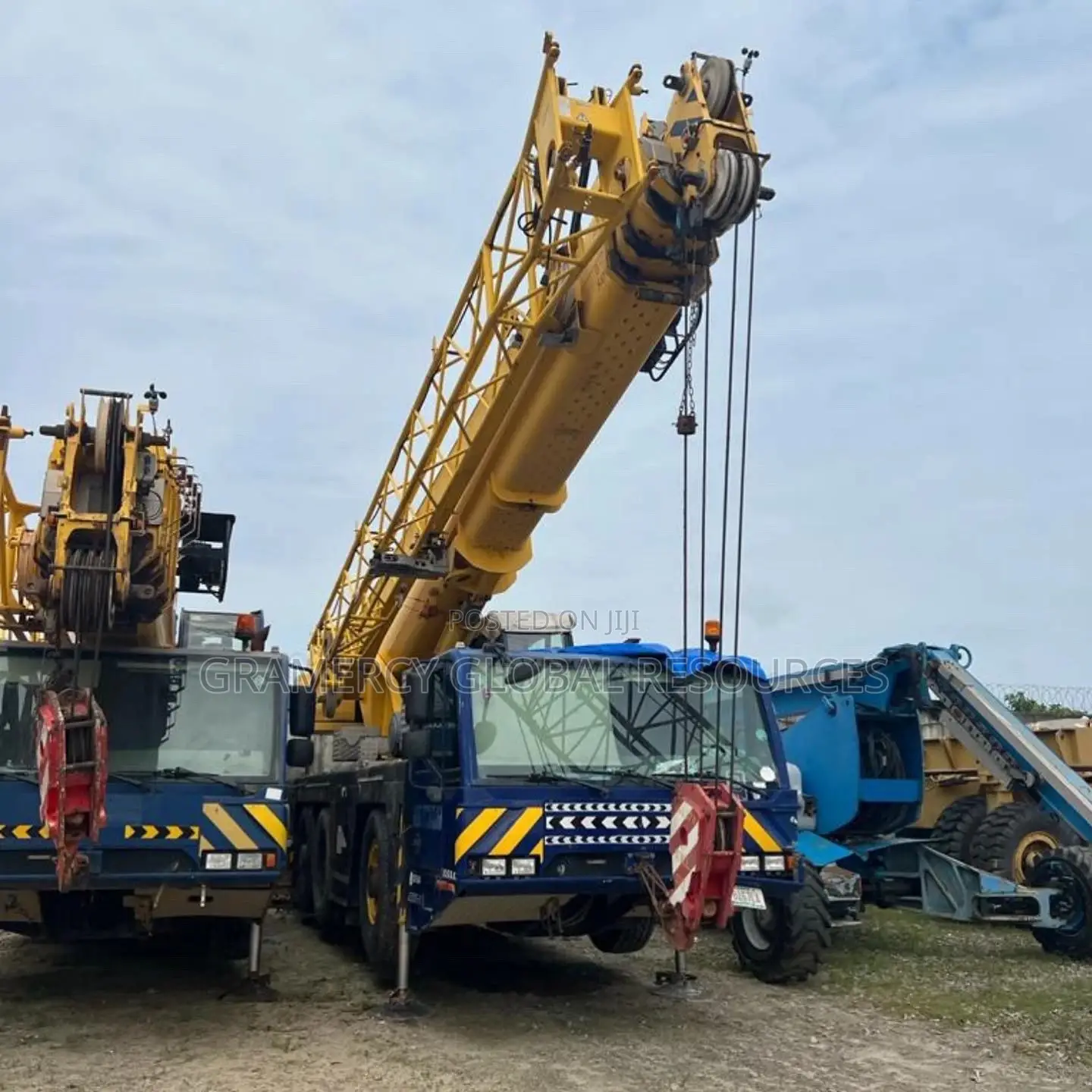 Mobile Crane Forklift and Wheel Loader Machines for Hire