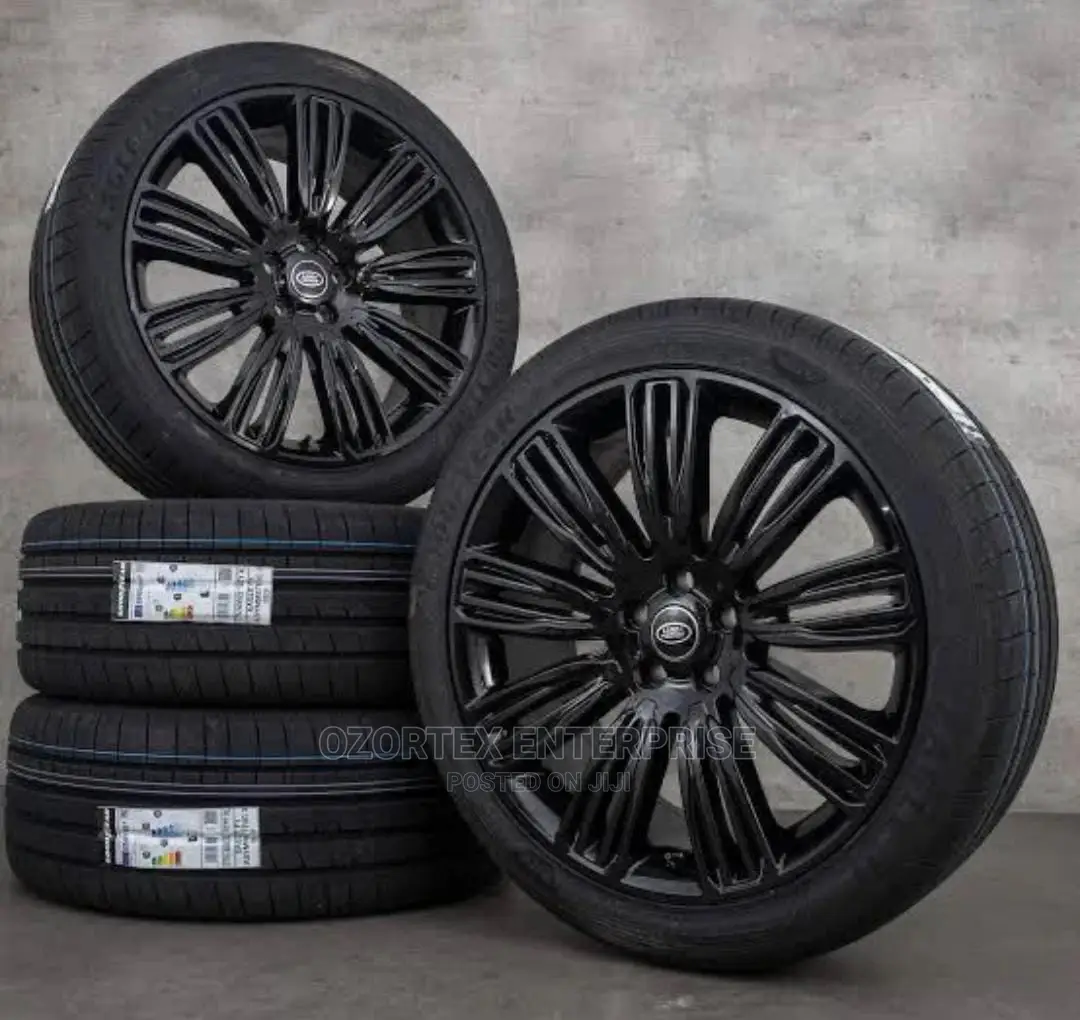 20rim Black and Red Lexus 350