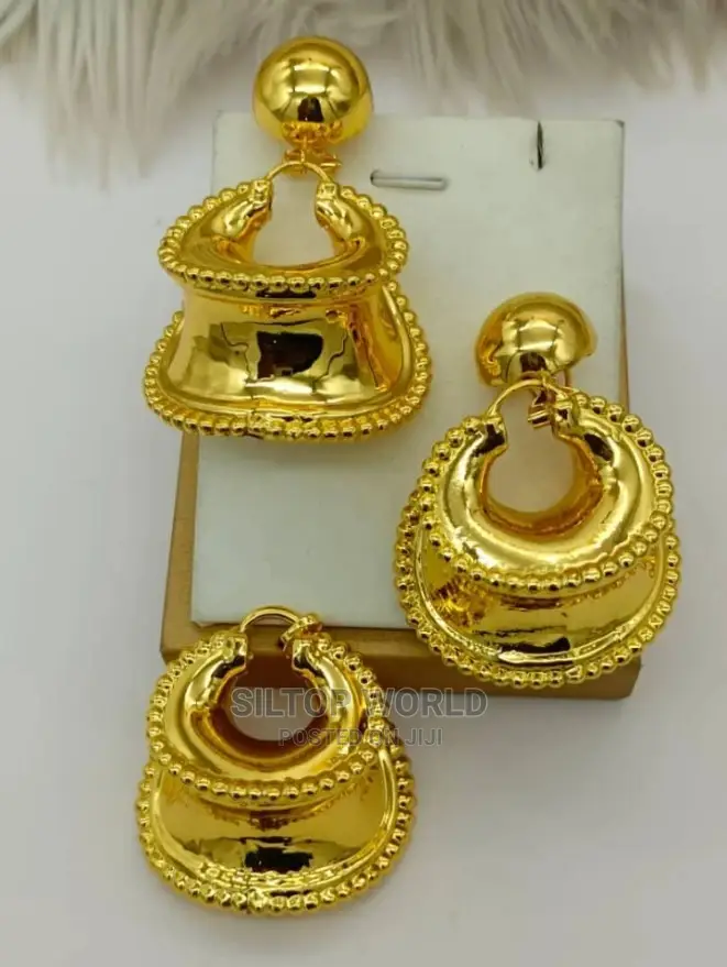 Classic Earrings And Pendant