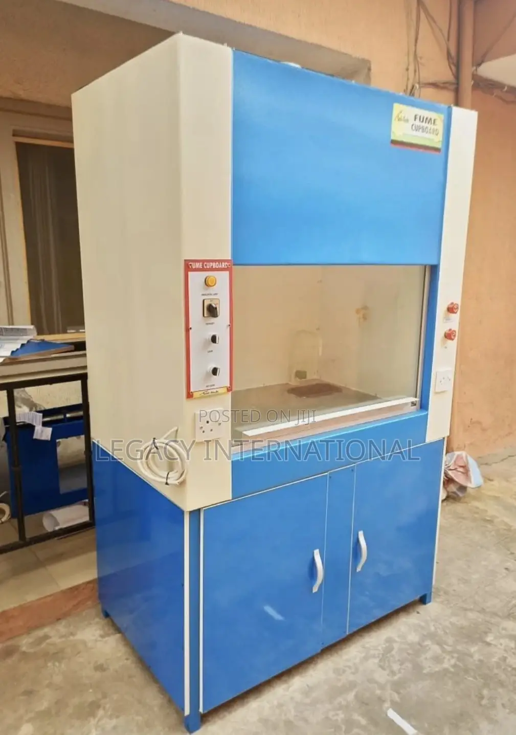 Laboratory Fume Hood