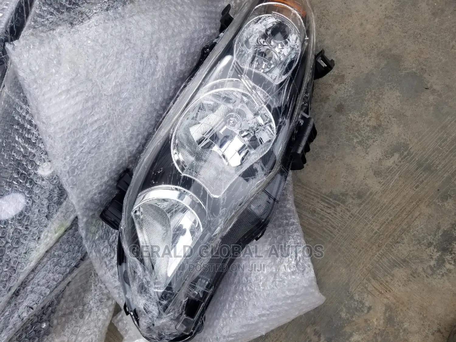 Head Lamp Corolla 2012 Sport