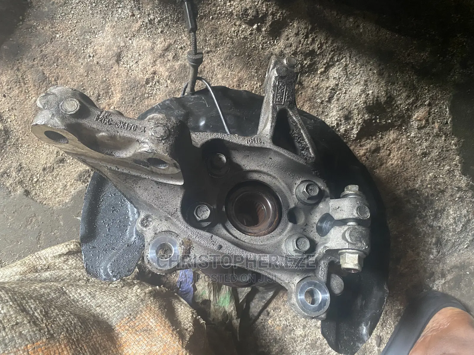 Ford Edge Back Hub 2015 2016 2017 2018