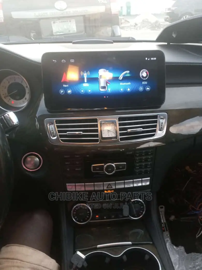 CLS/C-Classmercedes Benz Android/Inbuilt Carplay