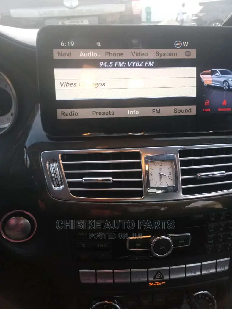 CLS/C-Classmercedes Benz Android/Inbuilt Carplay