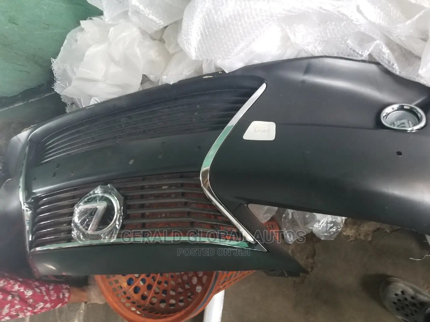 Complete Front Bumper ES 350 2014