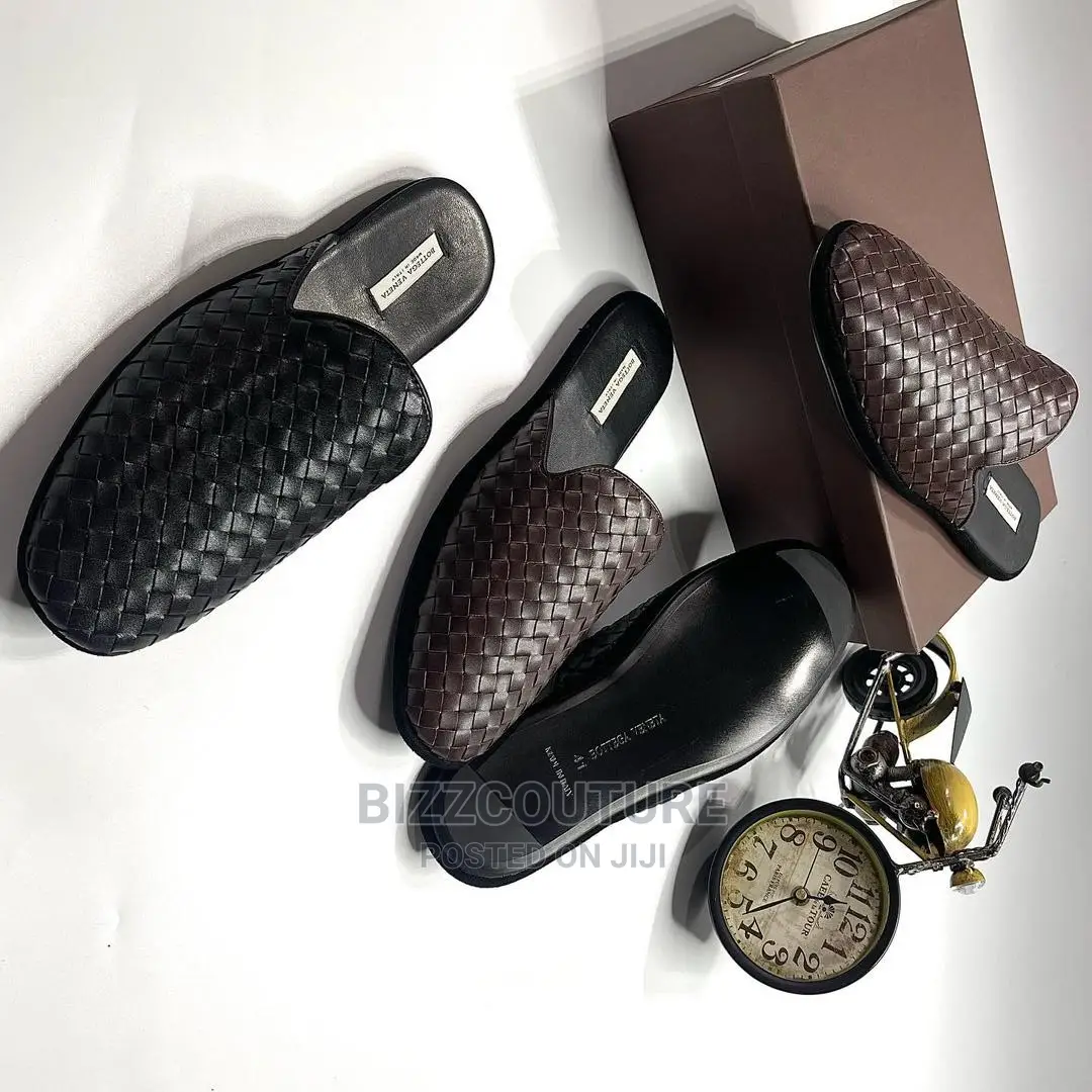 High Quality BOTTEGA VENETA Half Shoes Available in Store