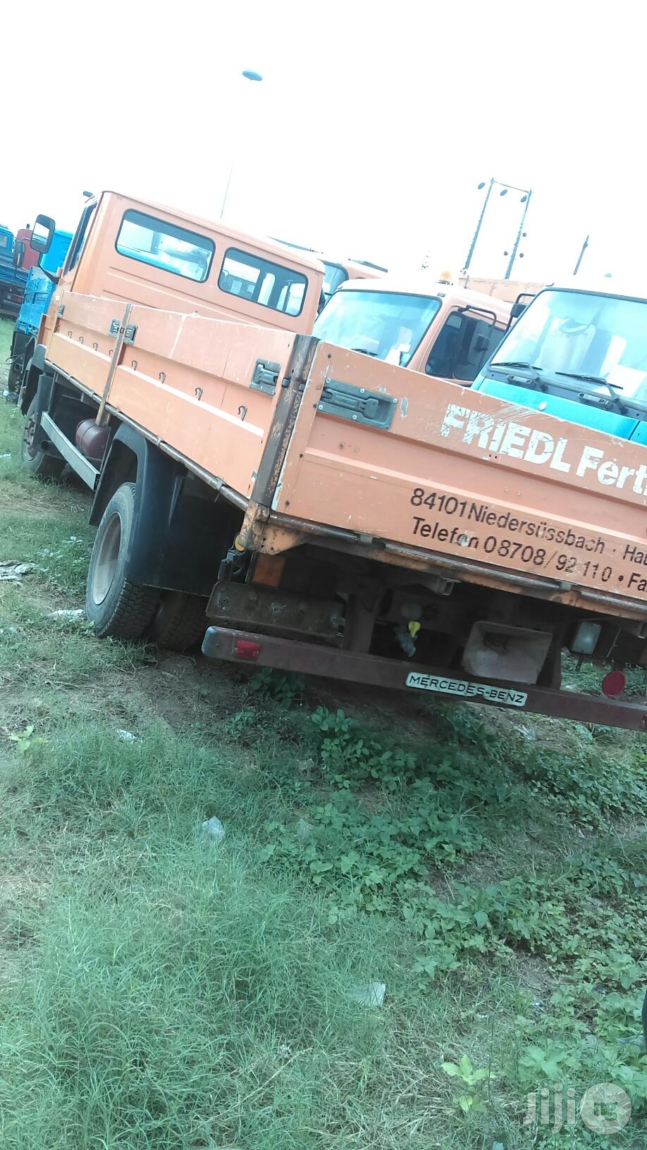 Mercedes Benz 814
