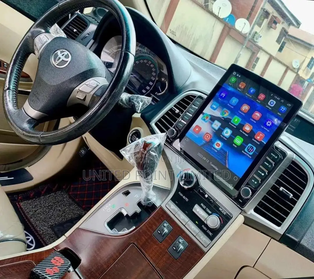 Tesla Screen for Venza