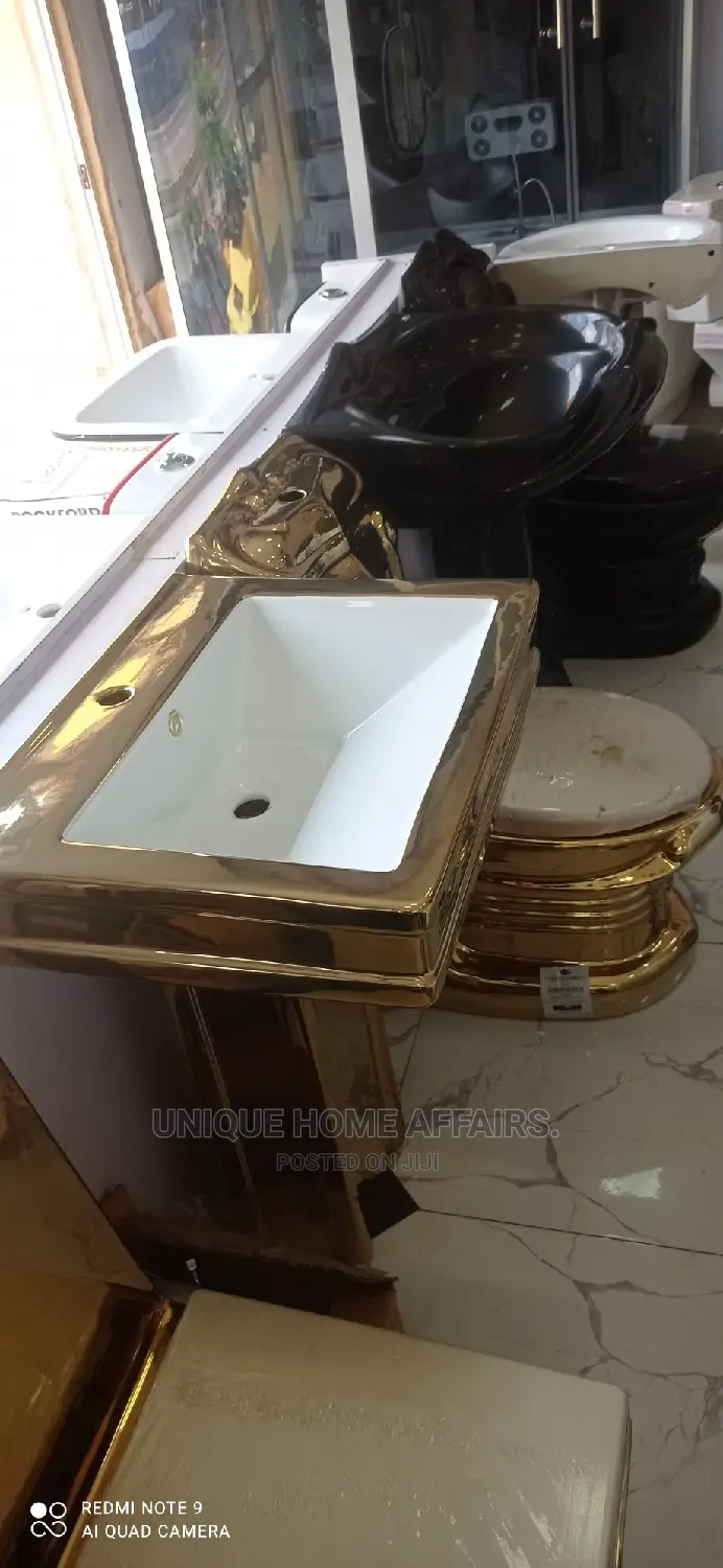 Gold Plated Water Closest