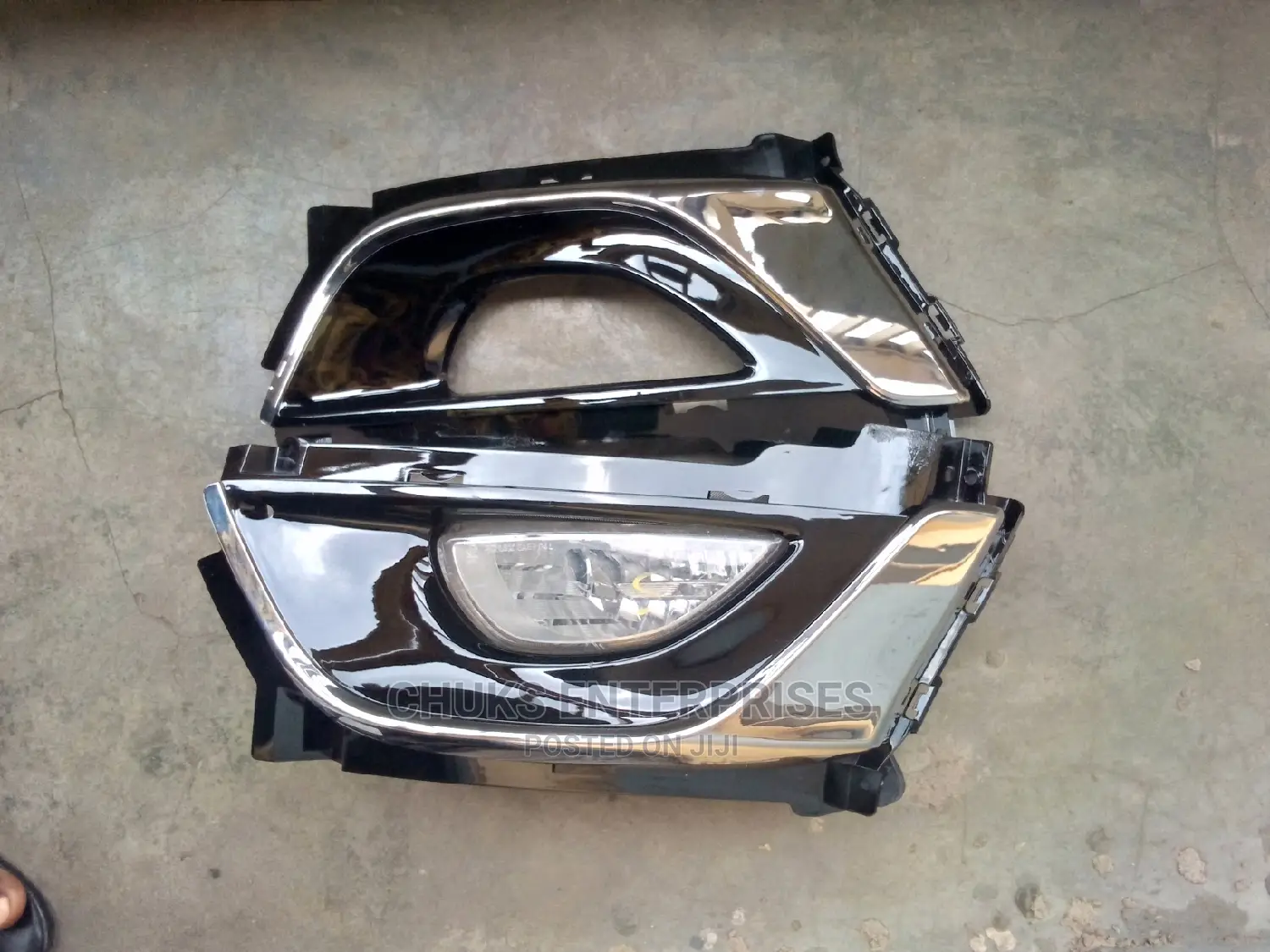 Fog Light and Cover for Kia Quoris 2014