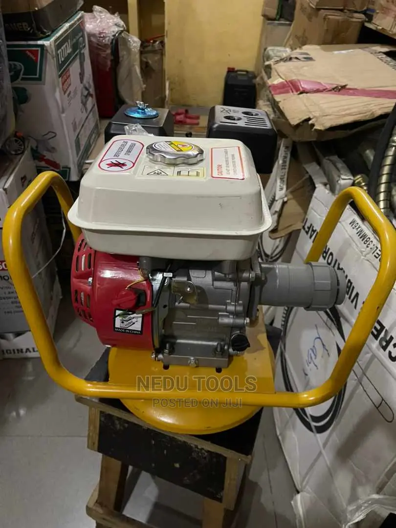 Honda Engine Poker Vibrator Machine With Warranty