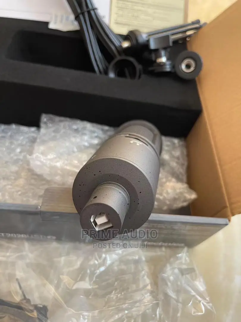 Audio Technica At2020 Studio Condenser Microphone