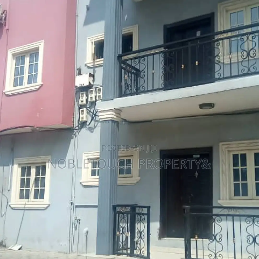 3bdrm Block of Flats in Ajao Estate Lagos for sale