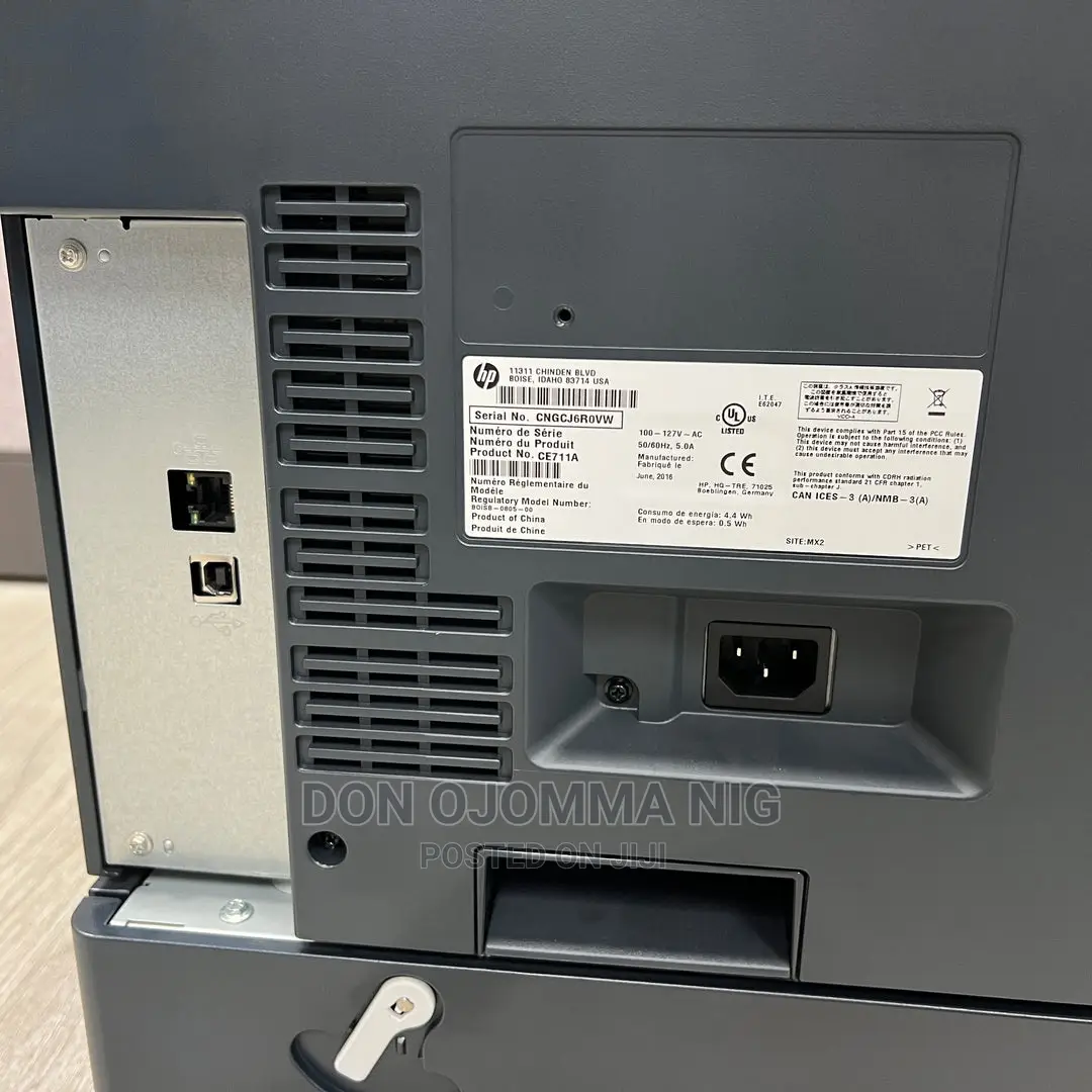 Hp Color Laserjet CP5225