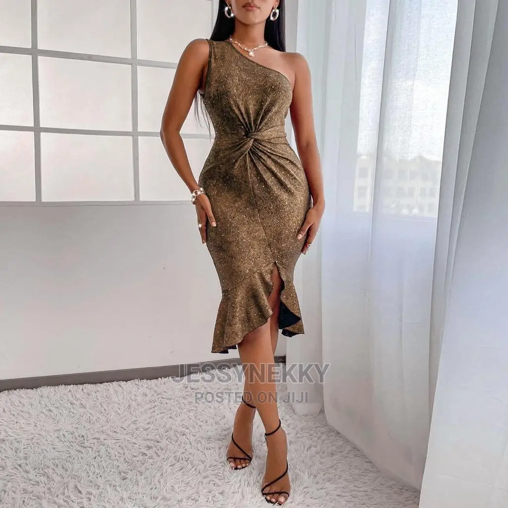 Quality Luxury Ladies Fitted Gown