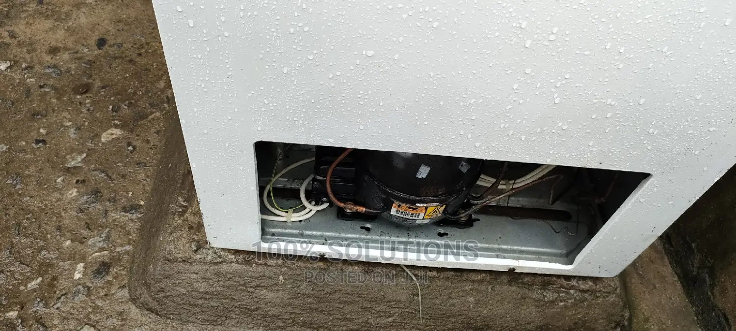 323 Liters at 110W Bosch Freezer for Sale
