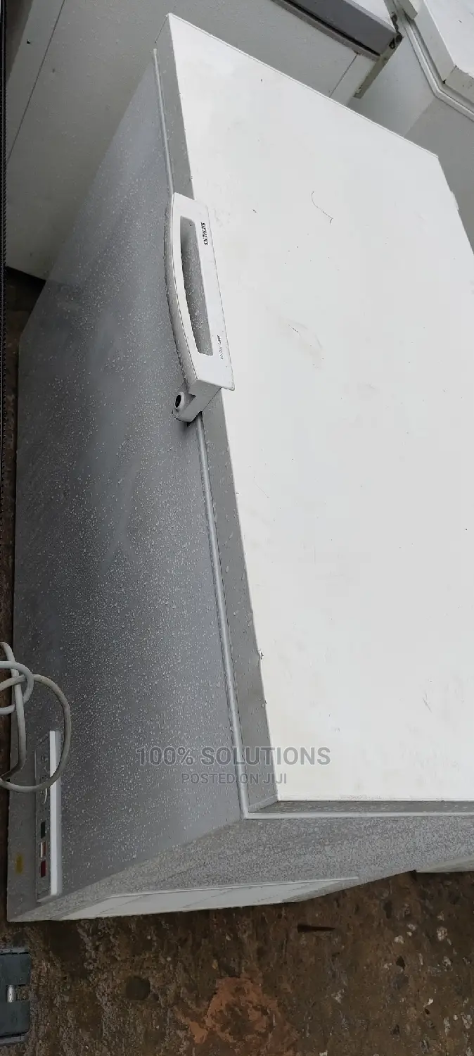 239 Liters at 95W Siemens Freezer for Sale