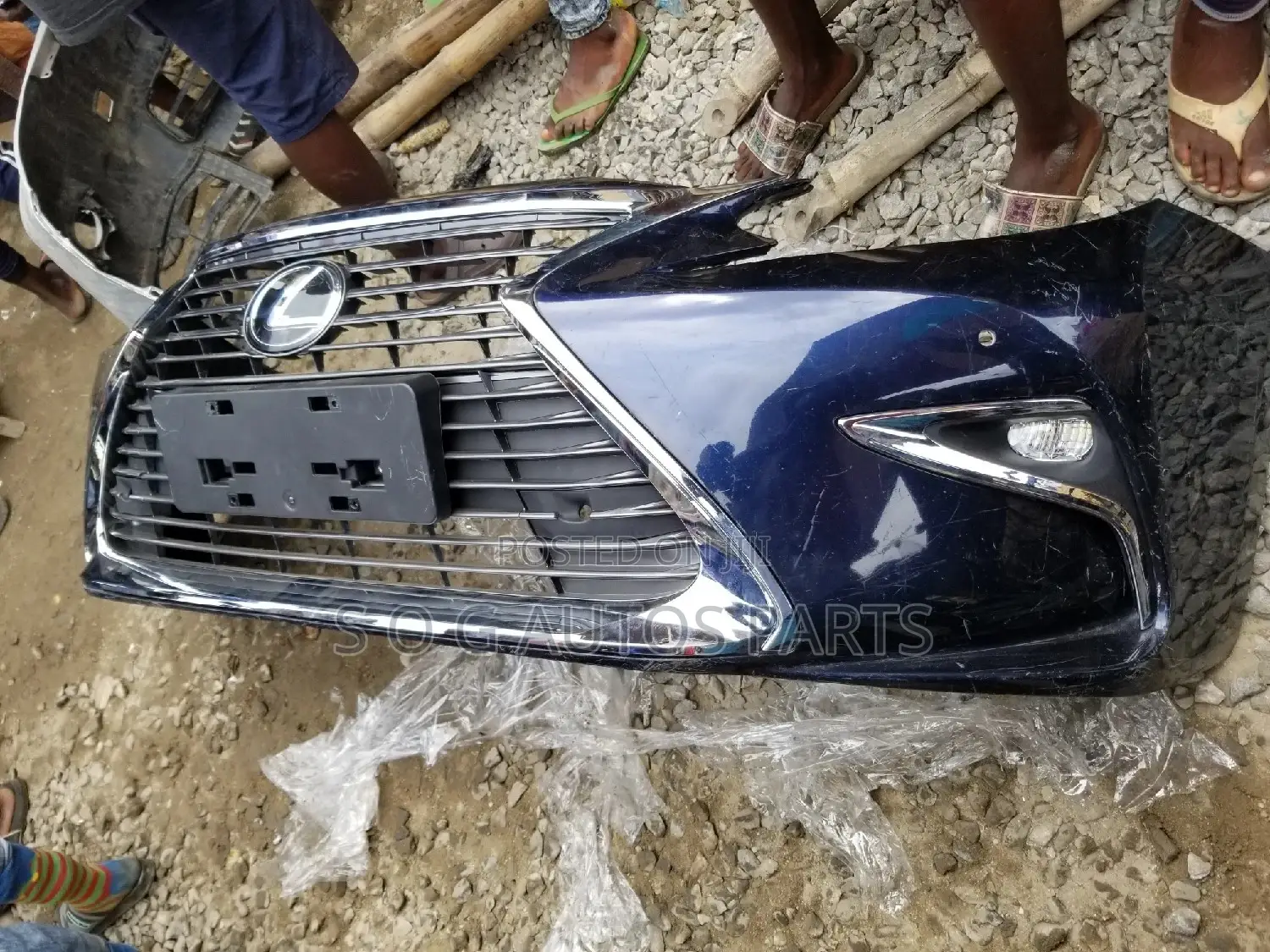 Complete Front Bumper Lexus Es350 2019