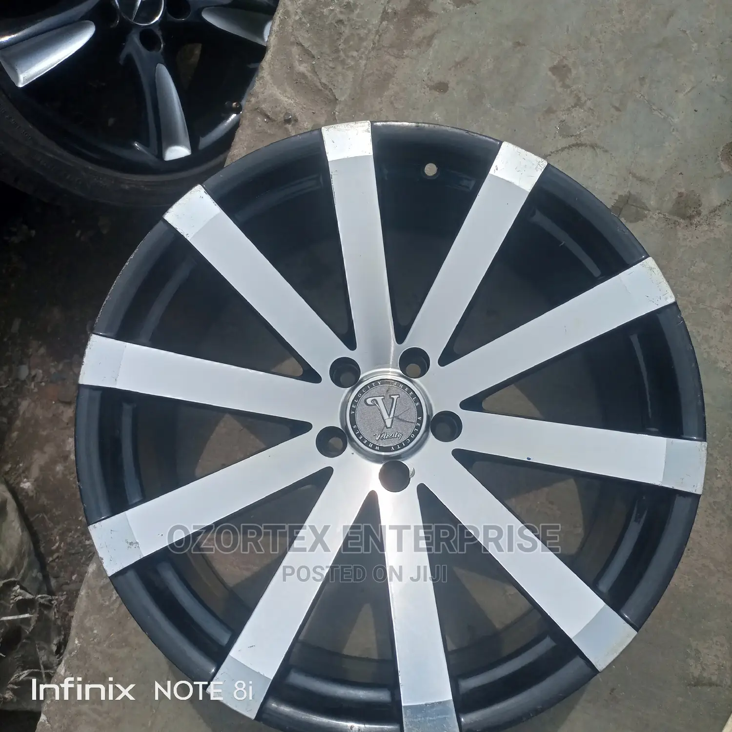 20rim for Lexus Rx350 Black and Stainless