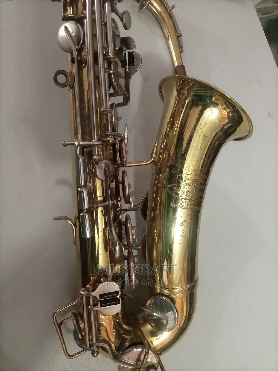 Buescher Aristocratic Tokunbo Professional Alto Saxophone