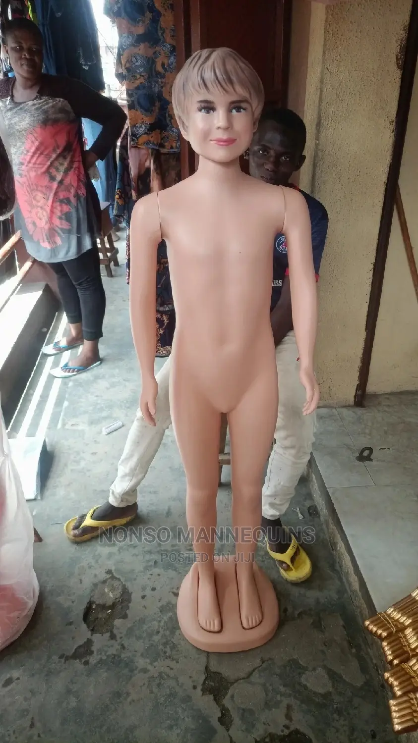 Plastic Age 8 to 12 Years Unisex Display Mannequin