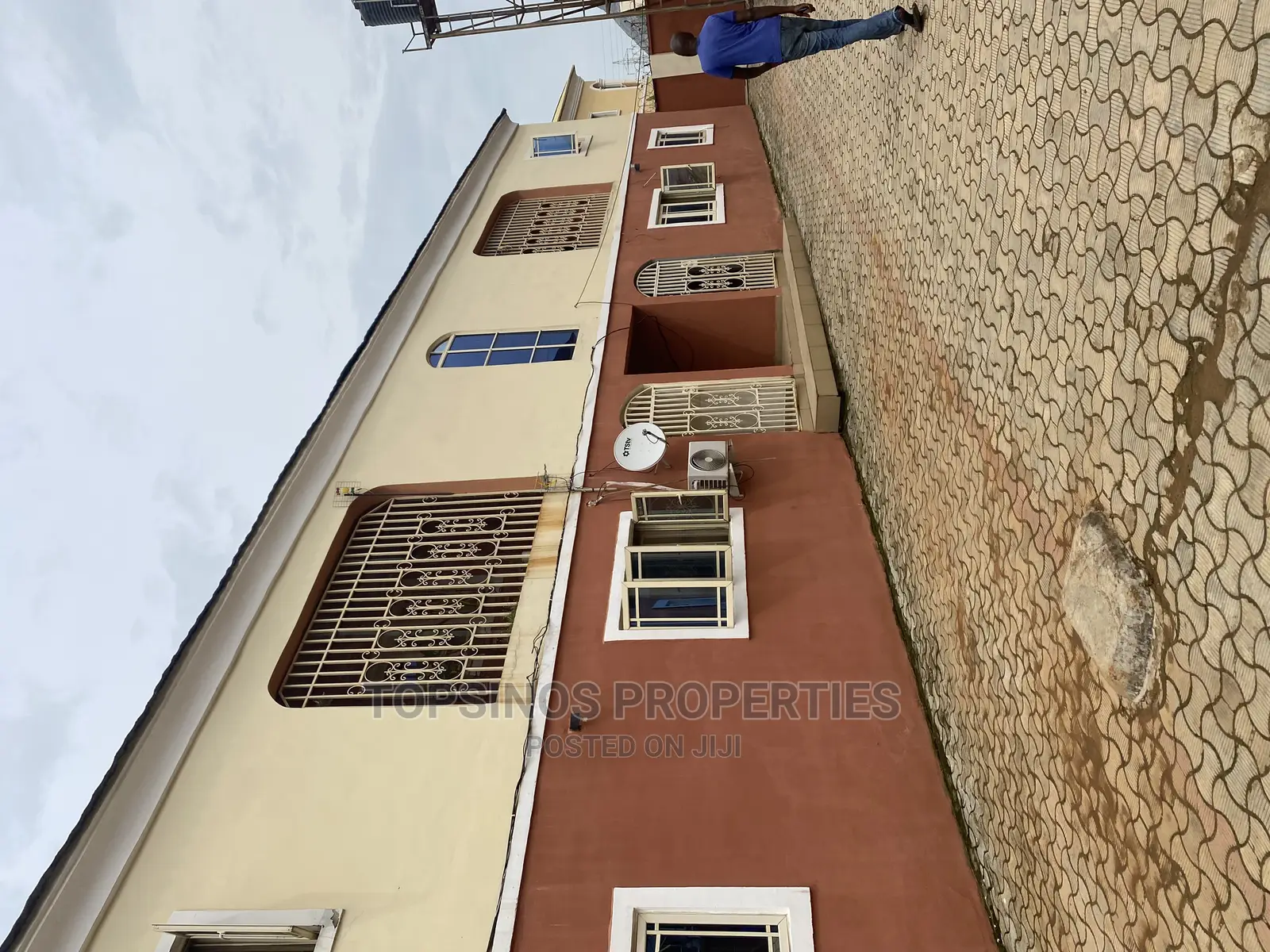 2bdrm Block of Flats in Dawaki for rent