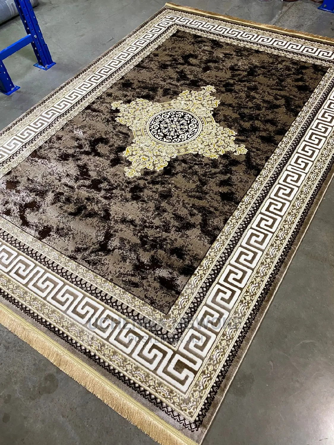 Quality Center Rug