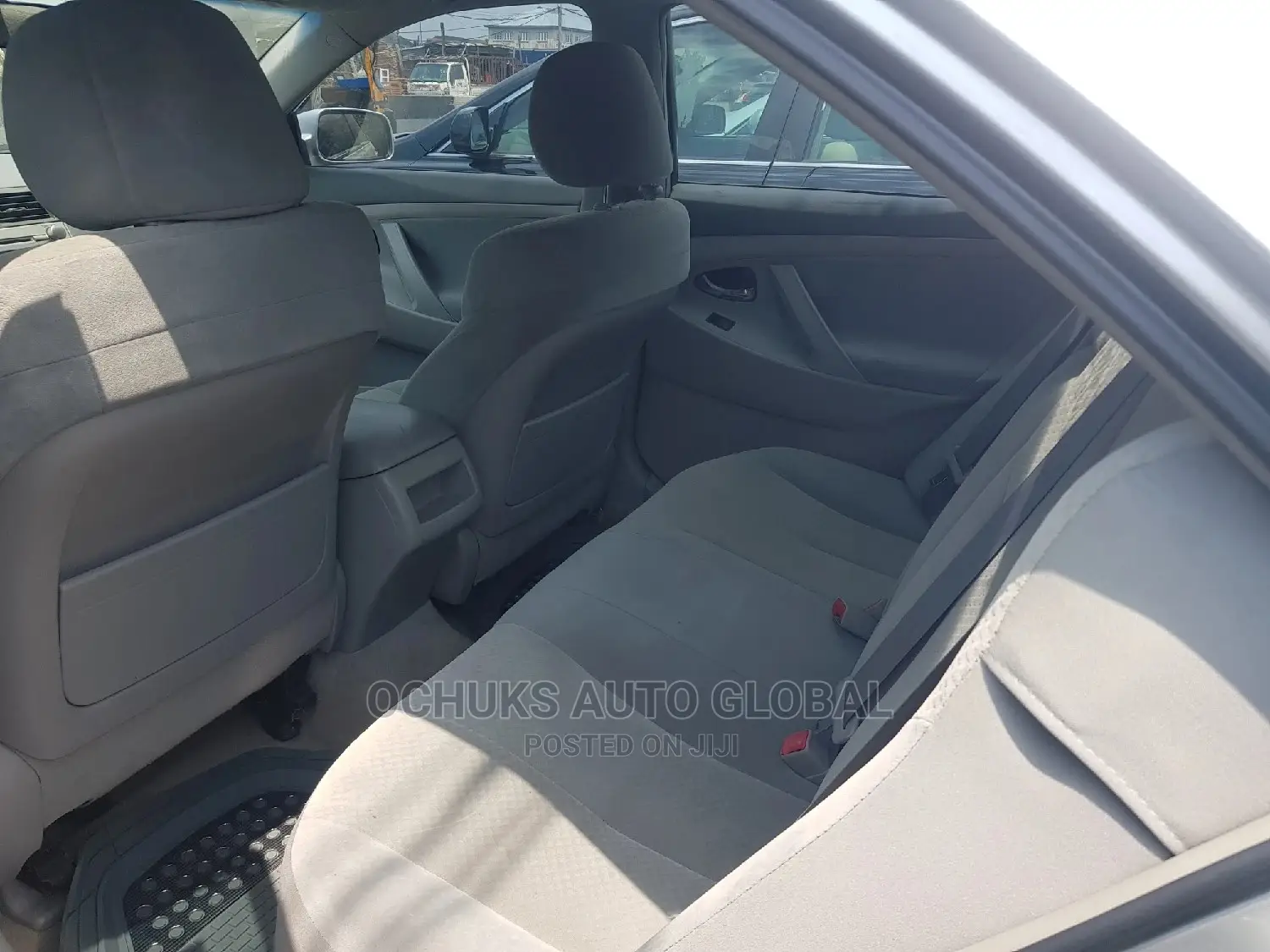 Toyota Camry LE 4dr Sedan (2.4L 4cyl 5A) 2009 Silver