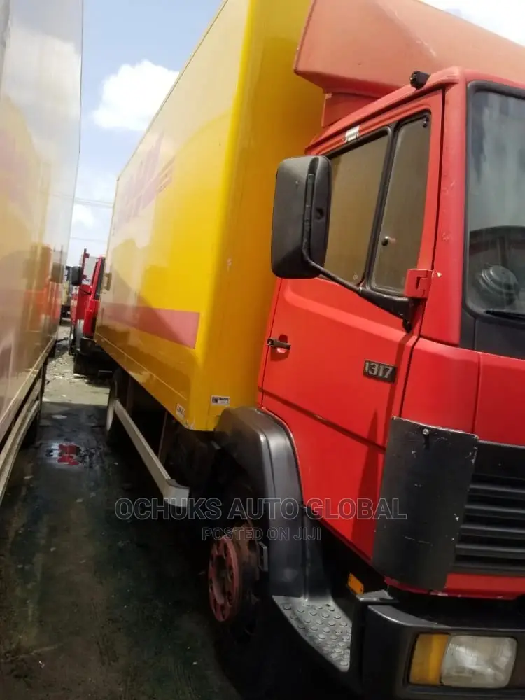 M/Benz Truck 1317 Model 8bolits 6tyers