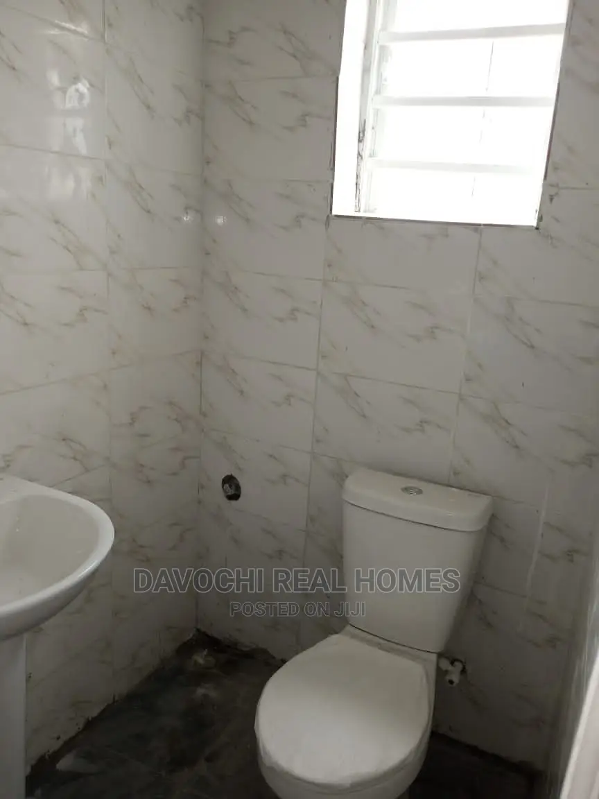 2bdrm Block of Flats in Ologolo Estate for rent