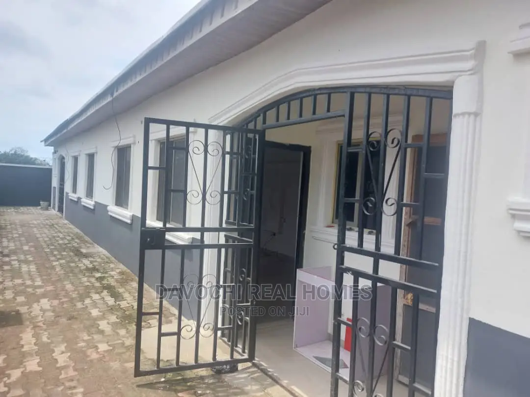 2bdrm Apartment in Majek, Lekki Expressway for rent