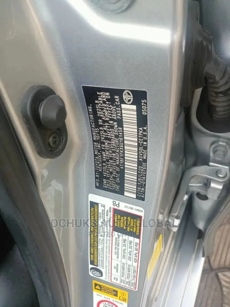 Toyota Camry 2016 Silver