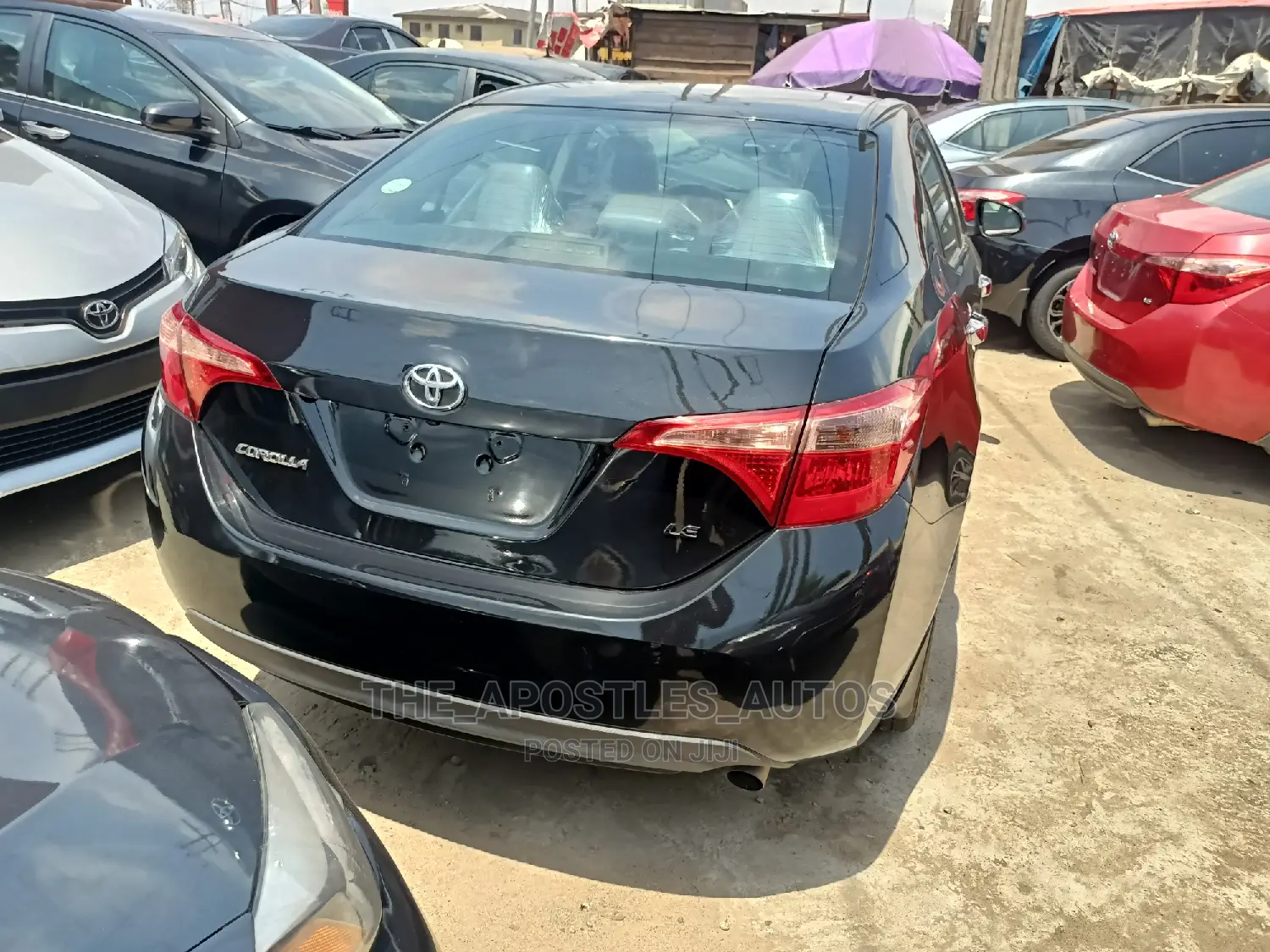 Toyota Corolla LE (1.8L 4cyl 2A) 2018 Black