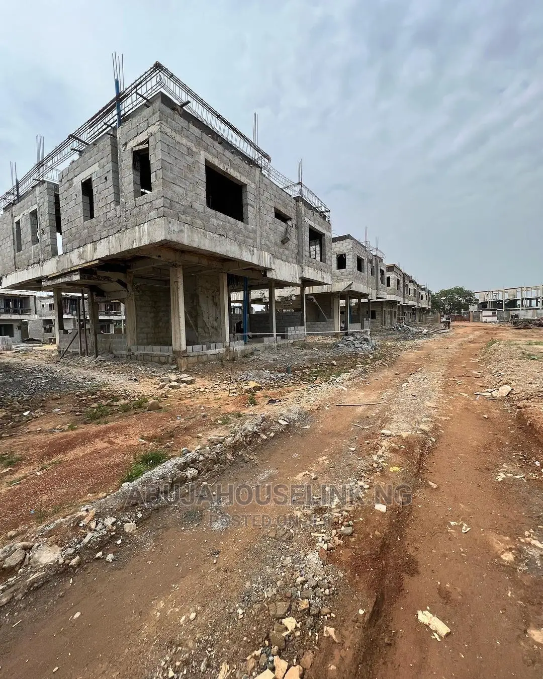 5bdrm Duplex in Jabi Waterfront for sale