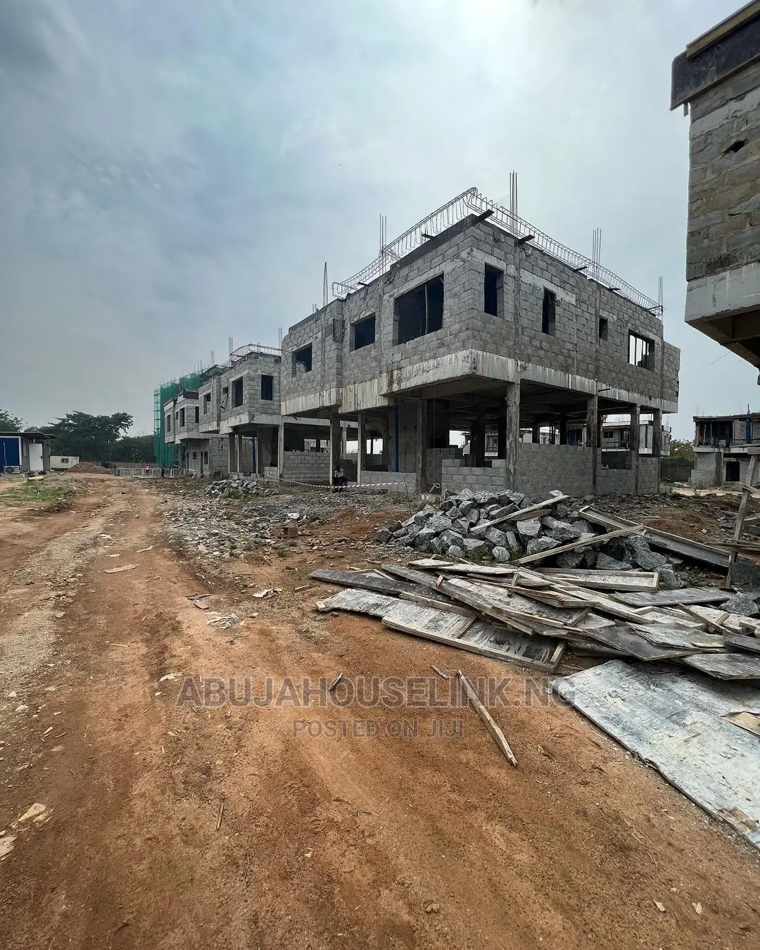 5bdrm Duplex in Jabi Waterfront for sale