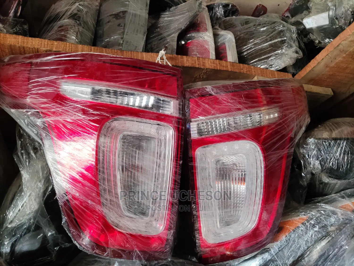 Ford Exproler 2015 Set Back Lights