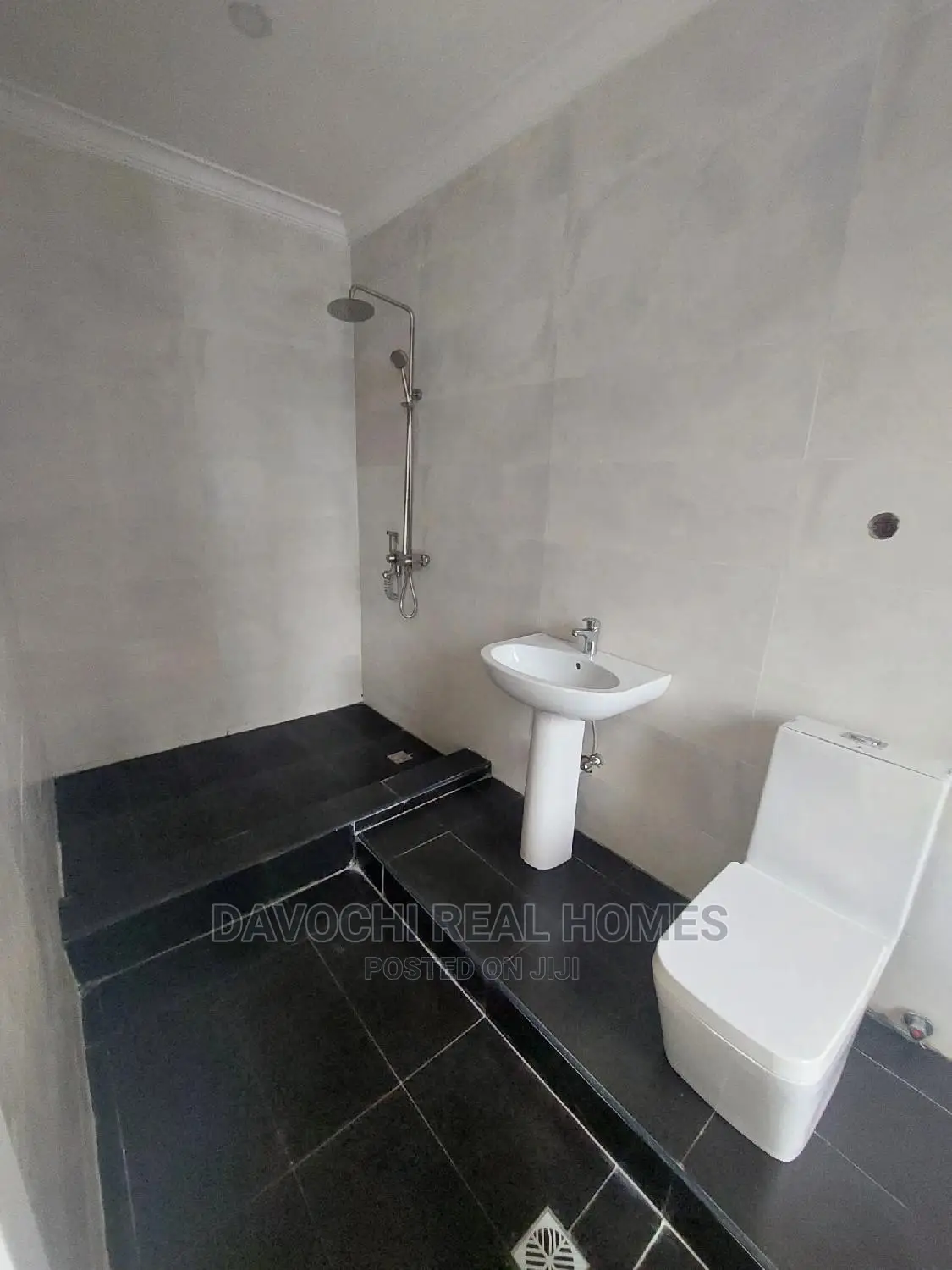 5bdrm Duplex in Ikate-Lekki for rent