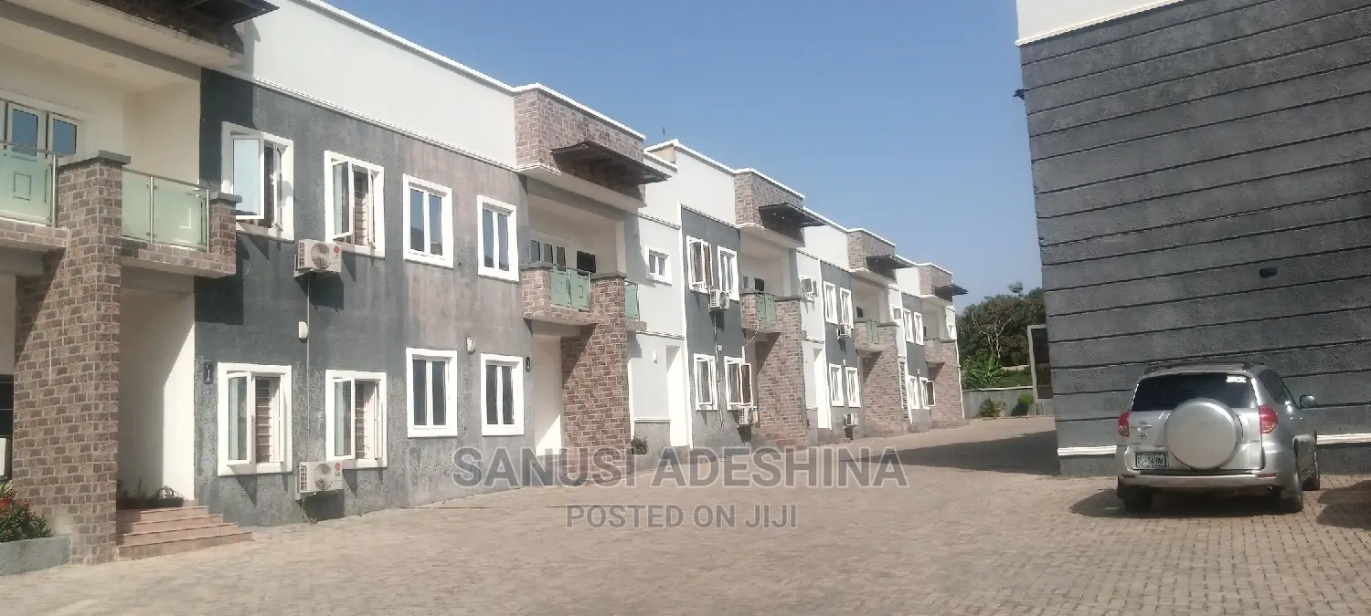 5bdrm Duplex in Life Camp Fct Abuja for sale