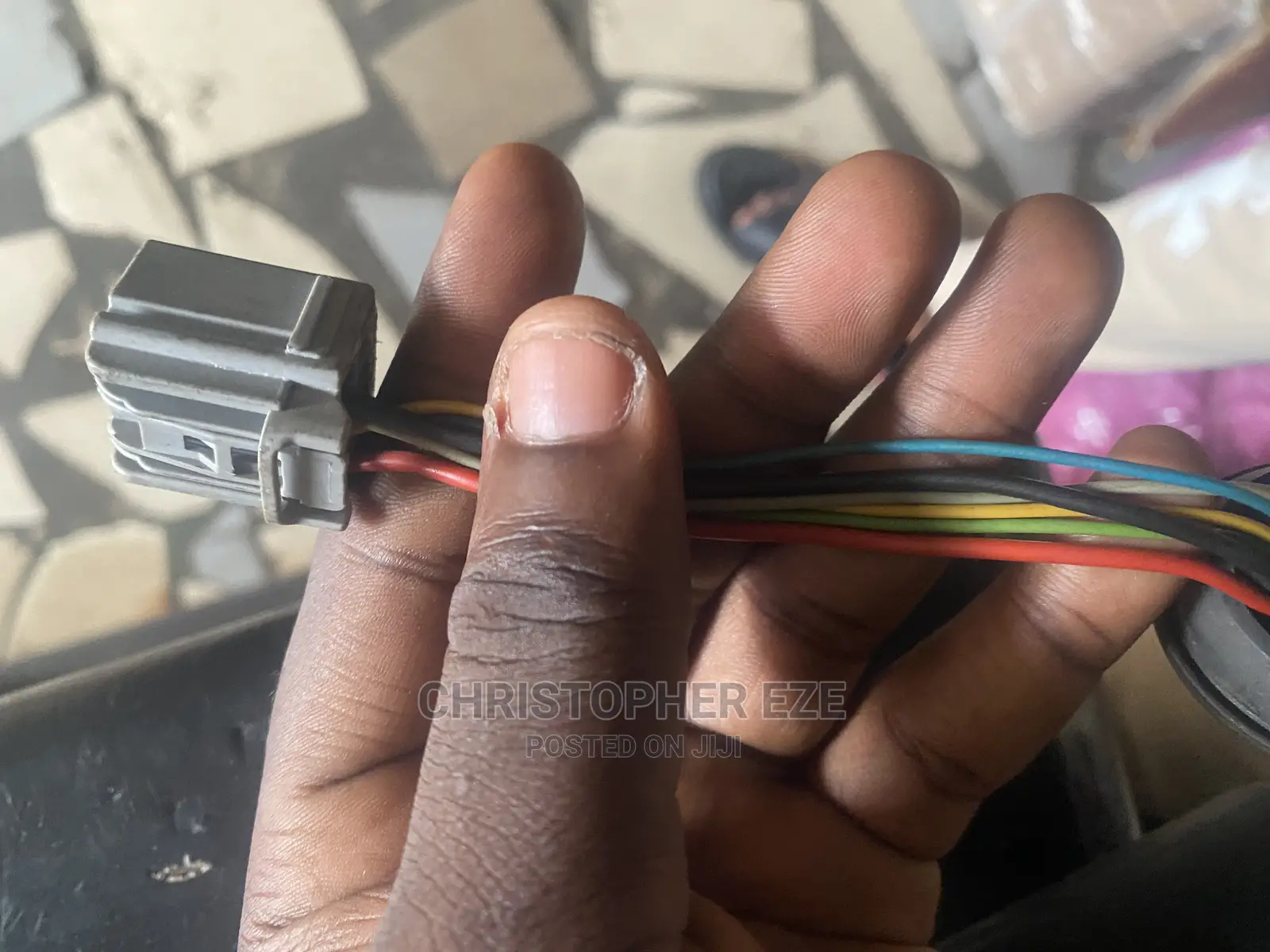 Ford Explorer Electric Boot Shock 2011 2012 2013 2014 2015