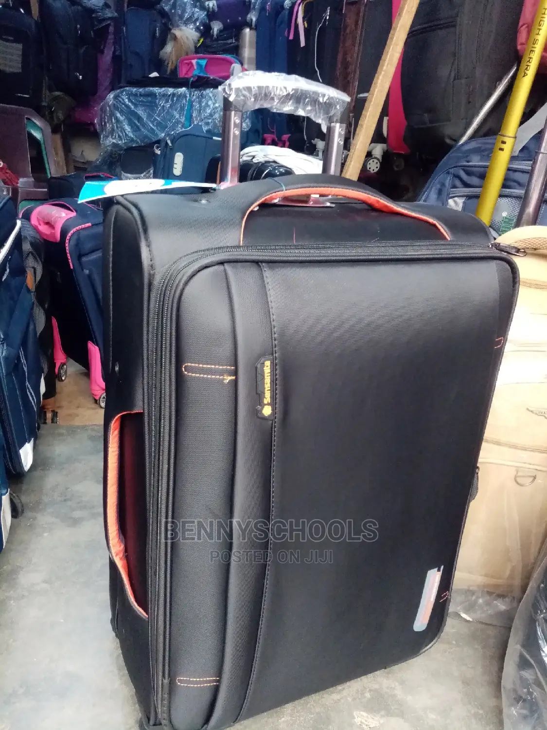 Medium Black Imported Sensamite Clasic Traveling Luggage Box