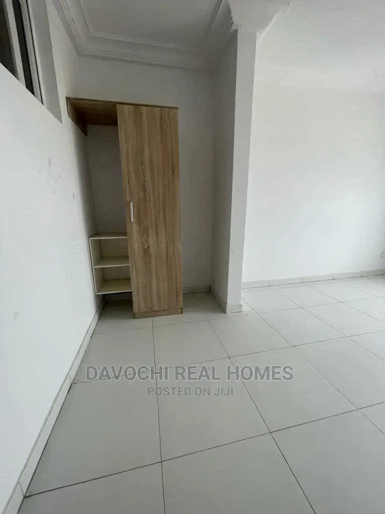 2bdrm Apartment in Chevron Estate, Lekki for rent