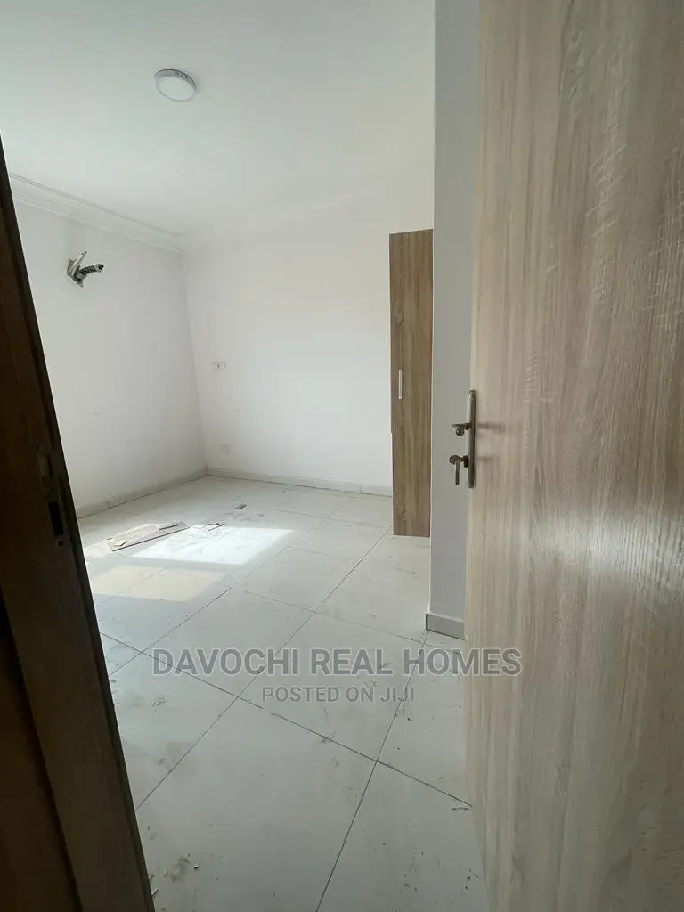 2bdrm Apartment in Chevron Estate, Lekki for rent
