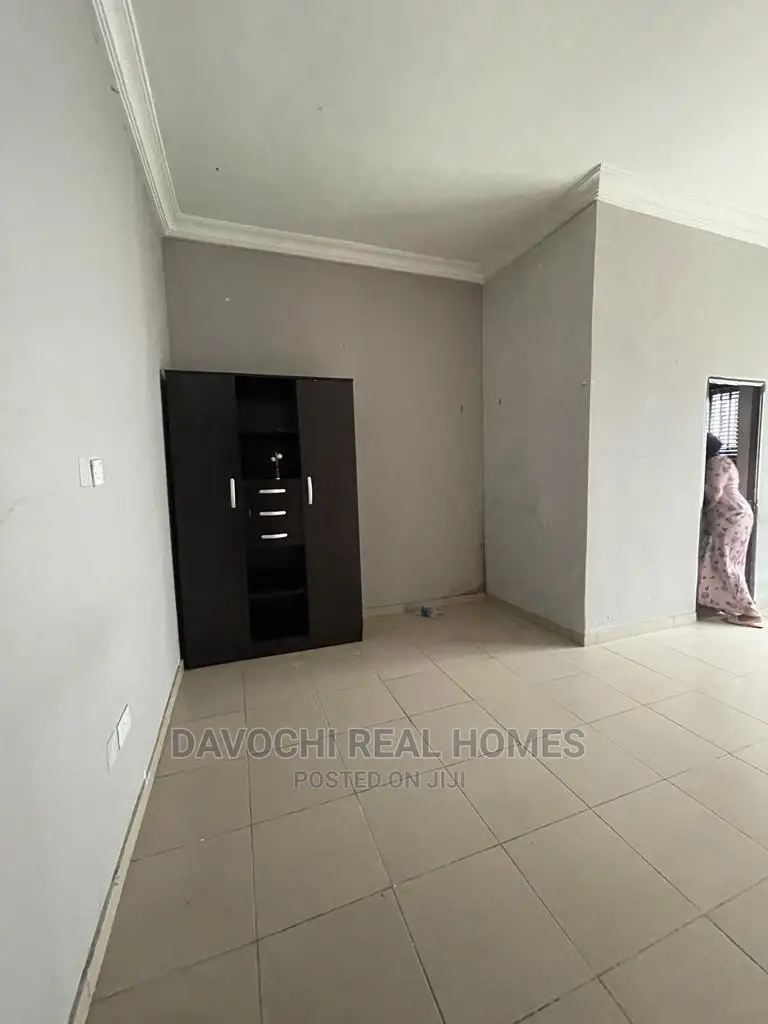 2bdrm Block of Flats in Ikate-Lekki for rent