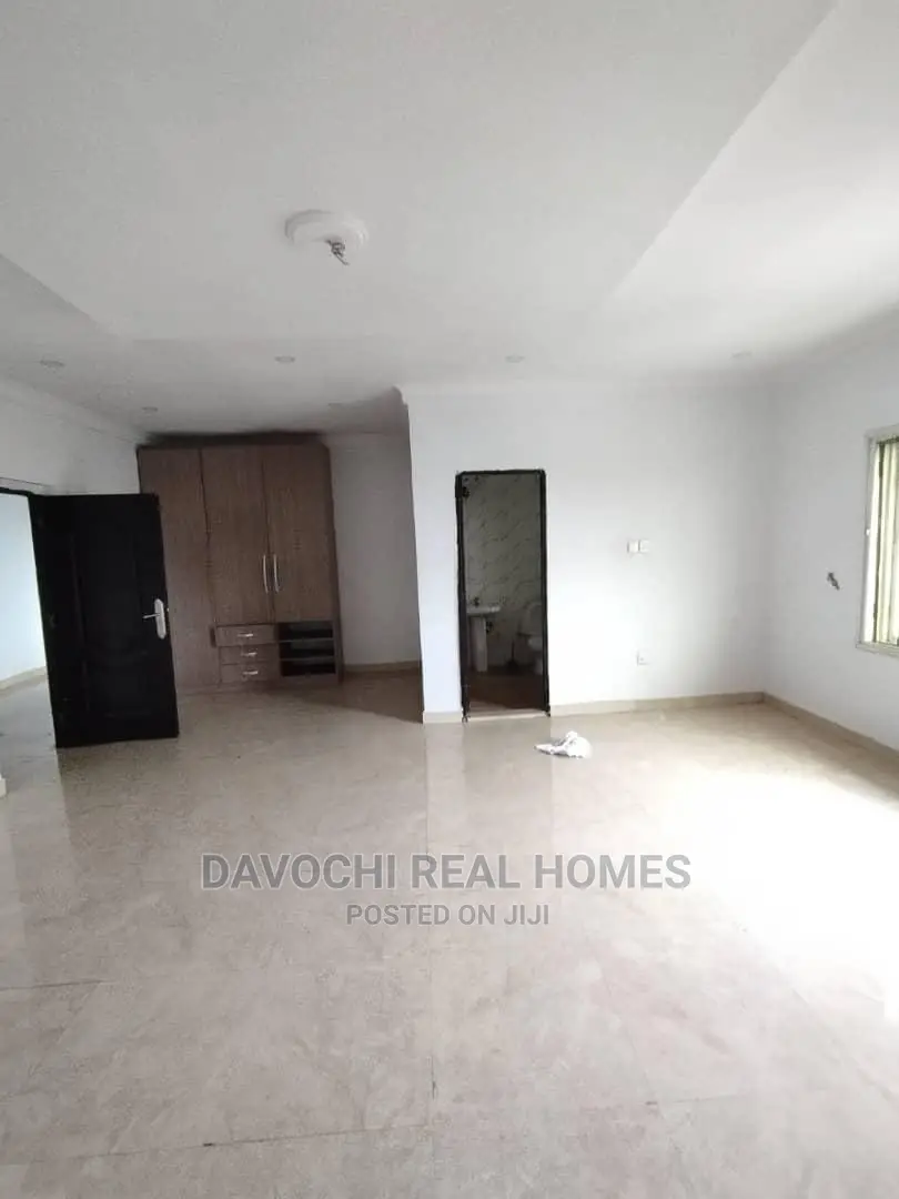 3bdrm Apartment in Paradise Estate, Lekki for rent